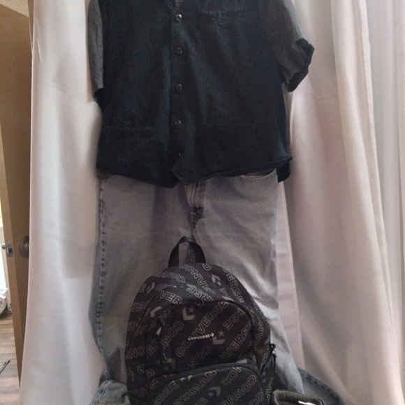 Converse Outfit With Bag & Watch - Picture 3 of 12